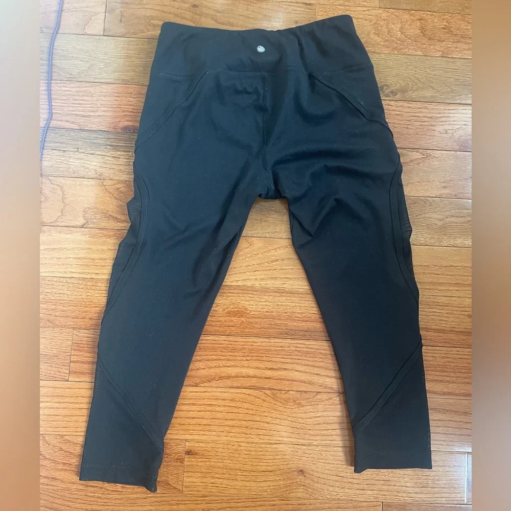 Yogalicious Mesh Leggings - Picture 2 of 4